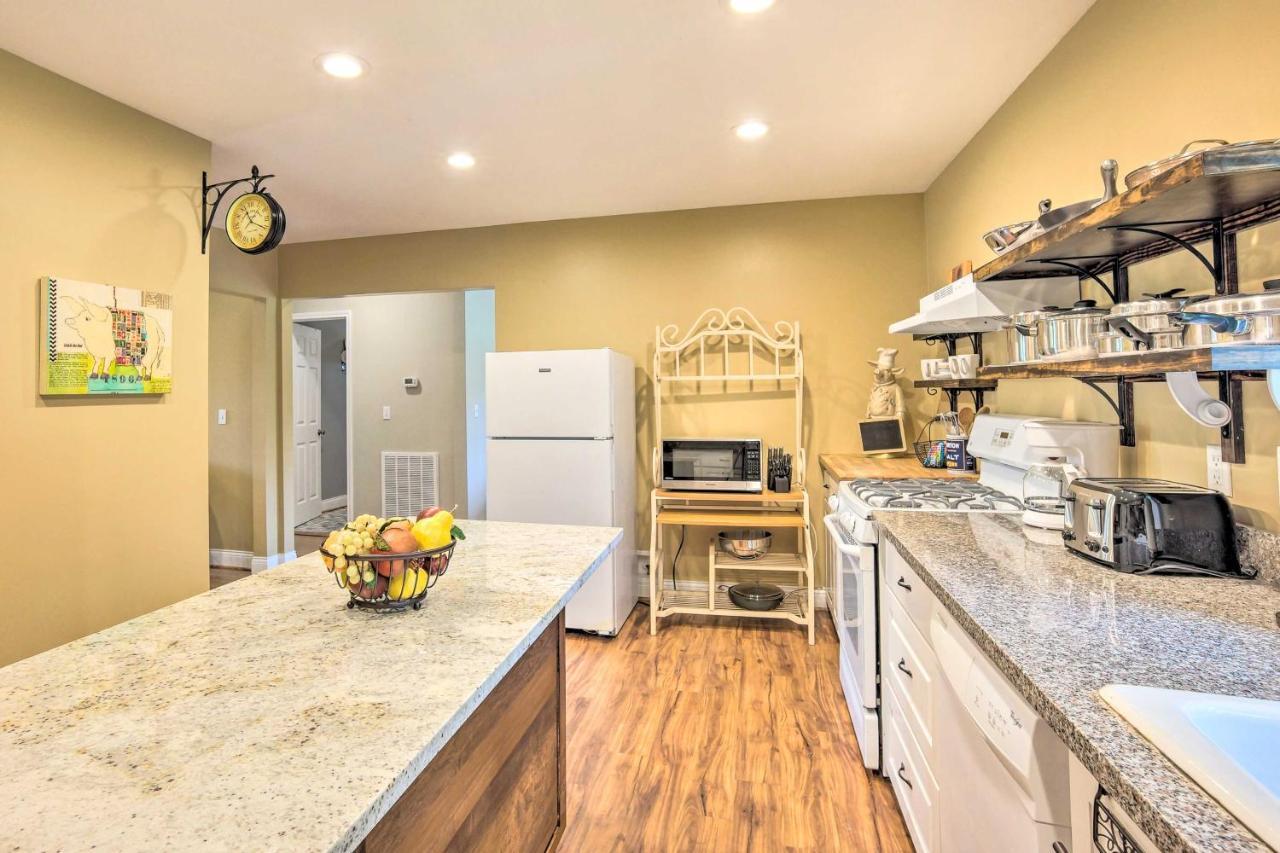 The Gathering Place Brenham Home On 6 Acres Esterno foto