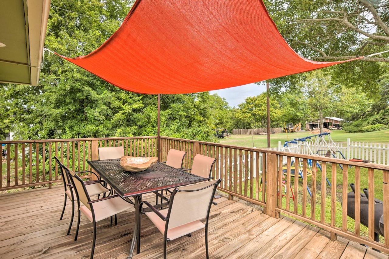 The Gathering Place Brenham Home On 6 Acres Esterno foto