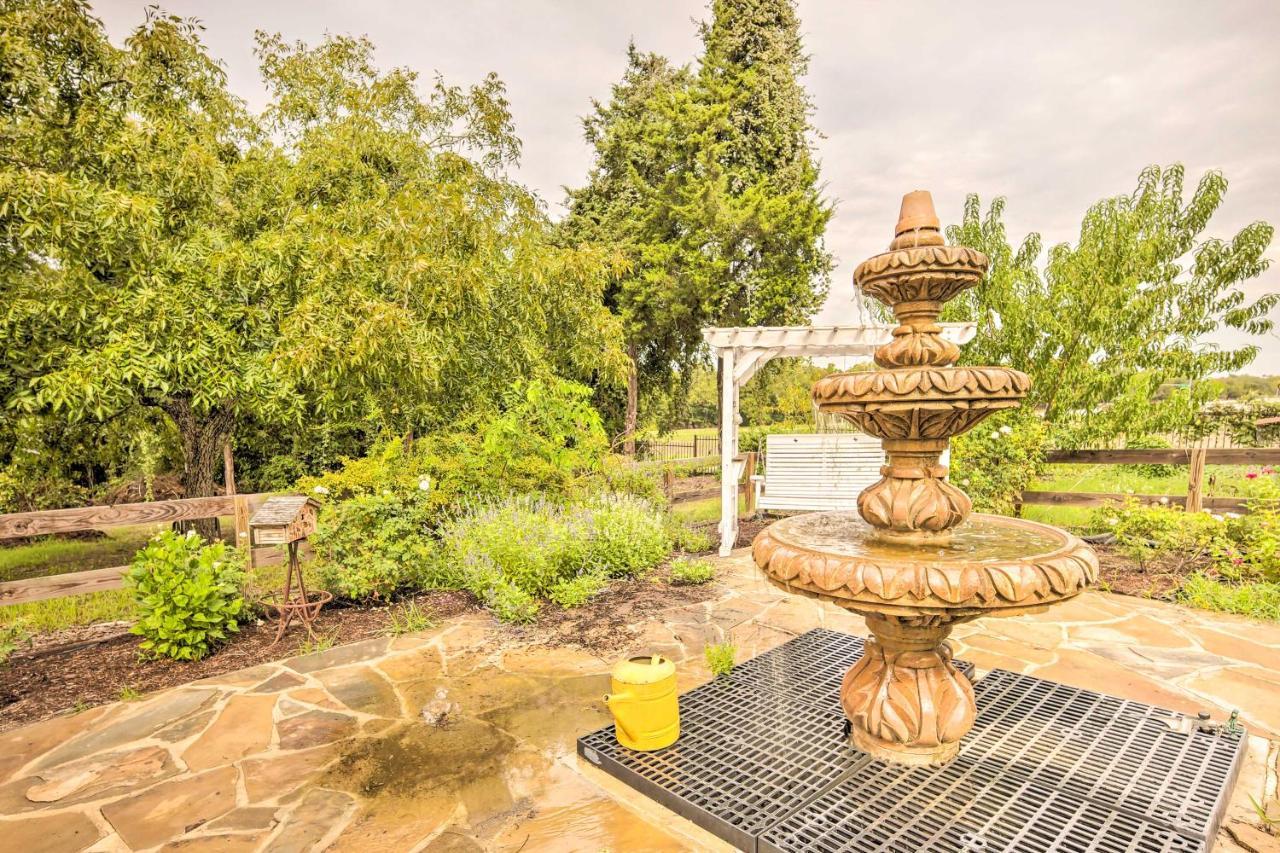 The Gathering Place Brenham Home On 6 Acres Esterno foto